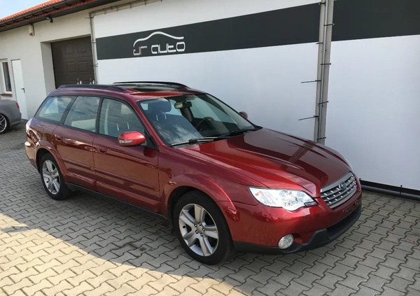 Subaru Outback cena 28900 przebieg: 270000, rok produkcji 2008 z Jastarnia małe 211